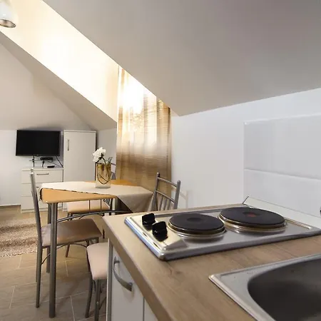 Guest house La Perla Luxury