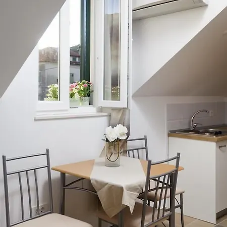 La Perla Luxury Gæstehus 3*